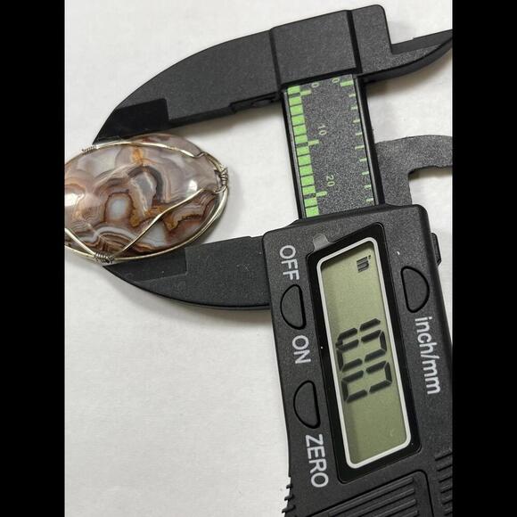 Handmade Natural Agate Cabochon Necklace with Wire Wrap Pendant - Picture 3 of 3